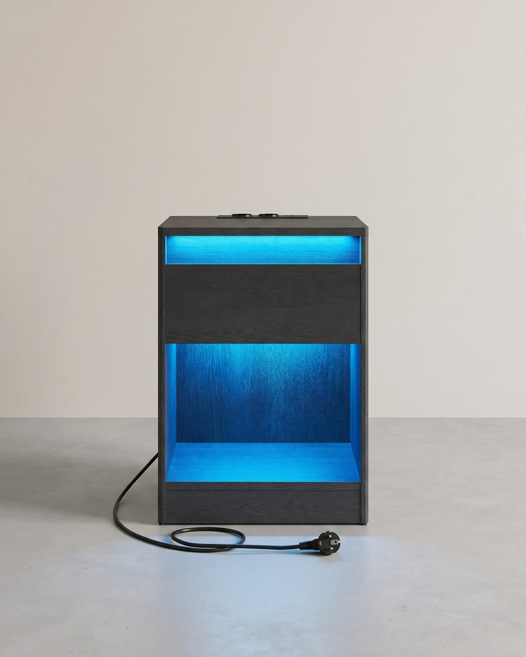 Moderne Nachtkast met LED-Verlichting en Stopcontacten - USB-aansluiting