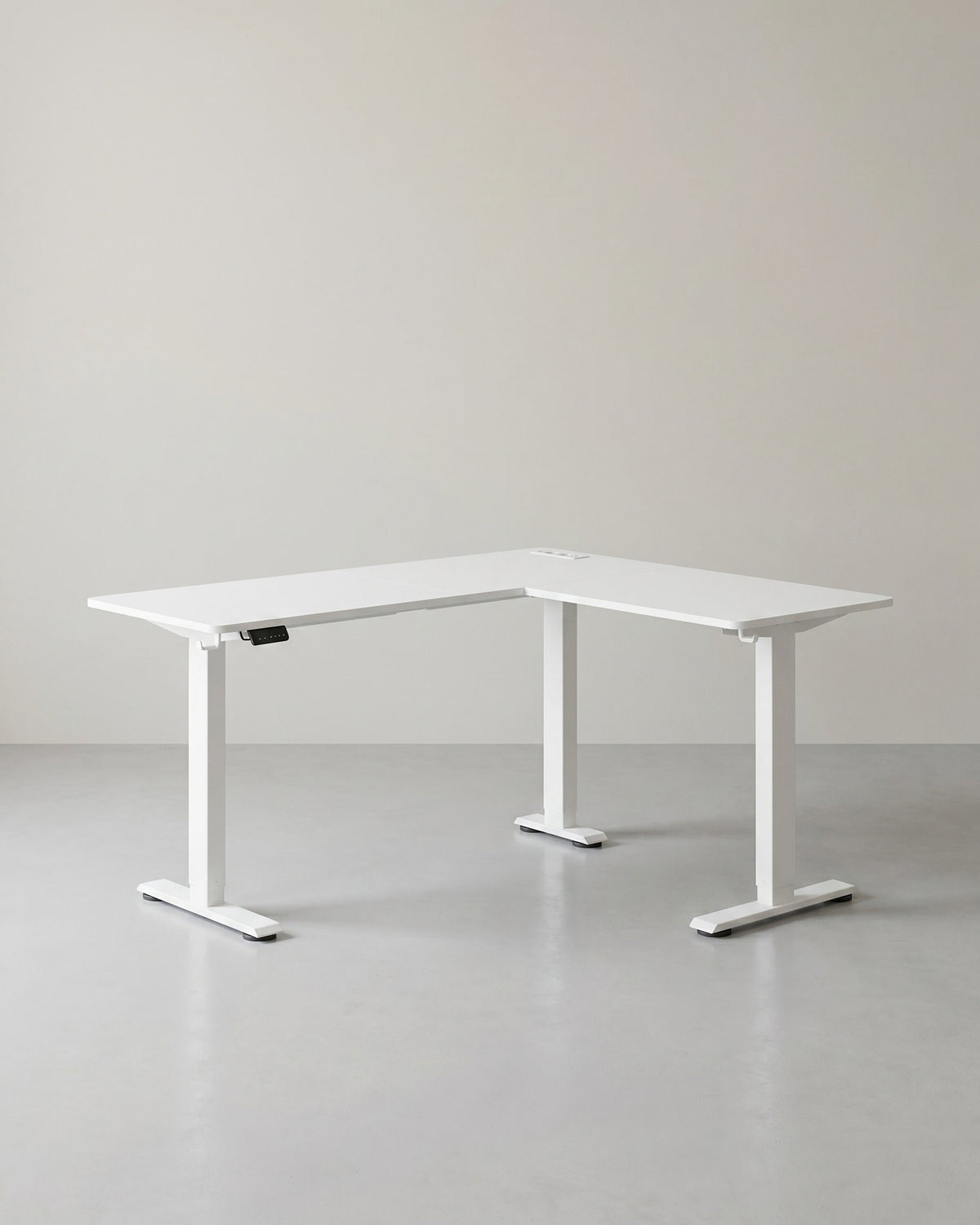 Zit Sta Hoekbureau Elektrisch – L-Vormig 140 x 160 cm – In Hoogte Verstelbaar – Stopcontact & USB – Geheugenfunctie