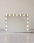Make-up Spiegel met LED Verlichting – 3 Lichtkleuren – 360° Draaibaar – USB-A & USB-C – 10x Vergroting