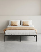 Bedframe Metaal 180x200 - Modern Ontwerp - Voor Royale Slaapkamer