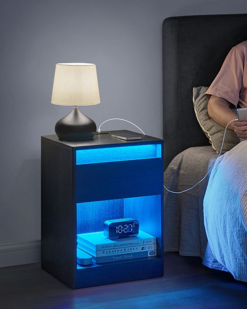 Moderne Nachtkast met LED-Verlichting en Stopcontacten - USB-aansluiting